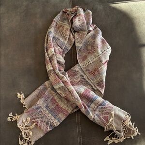 Elegant Patterned Scarf